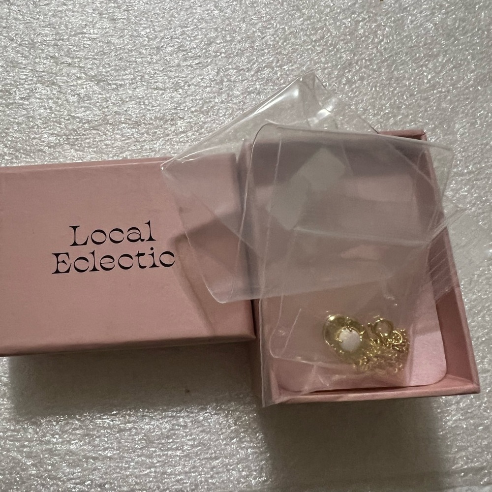Local Electric Gold with Opal beautiful Necklace NIOB - Picture 4 of 16